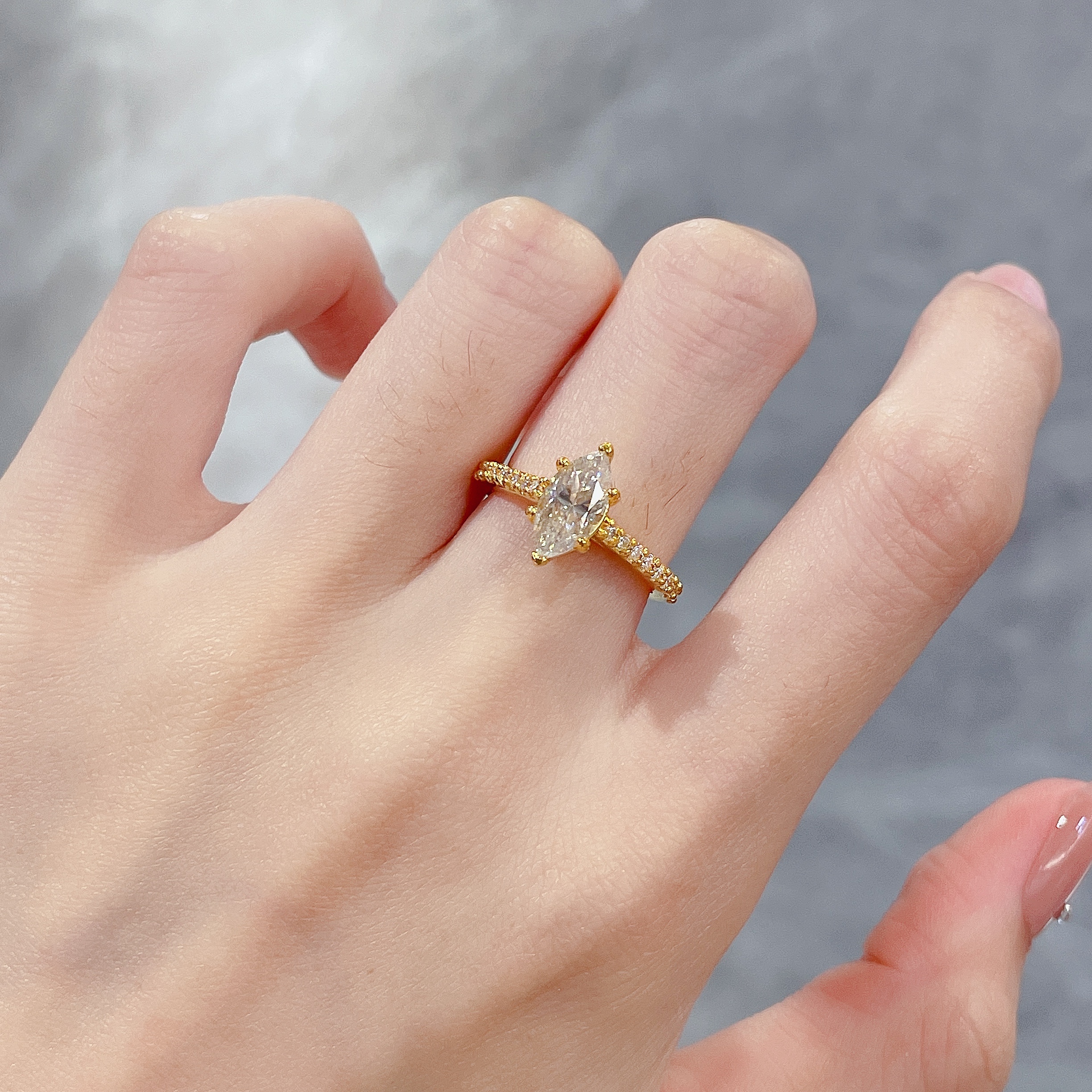 足金999 黄金首饰 5D镶嵌莫桑编号070款戒指 简约时尚