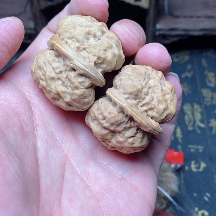 【闪购商品】桃核吊坠