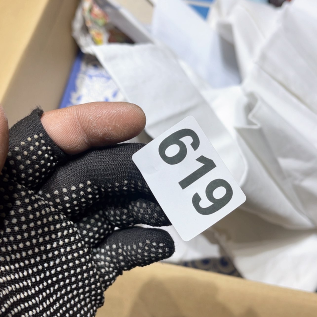 【闪购商品】瓷1314520根雕e****e