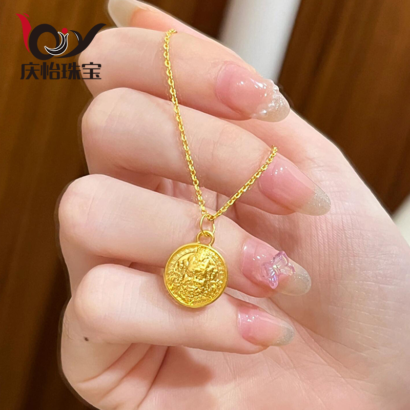 黄财神黄金吊坠女 999足金古法金手工錾刻圆牌挂坠项链送女友礼物