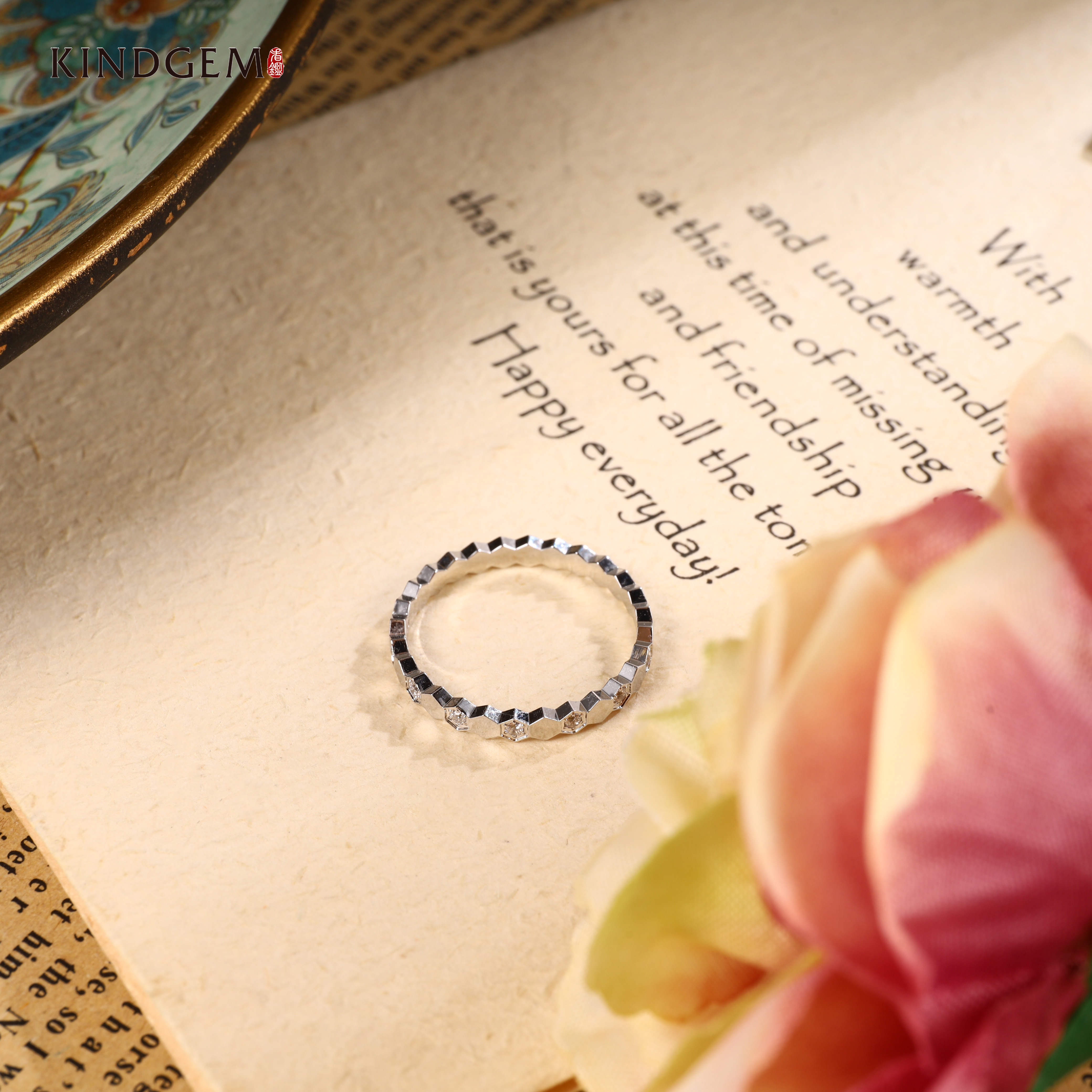 铜合金合成锆石戒指 C-28916 银色单圈时尚百搭高级感优雅戒指