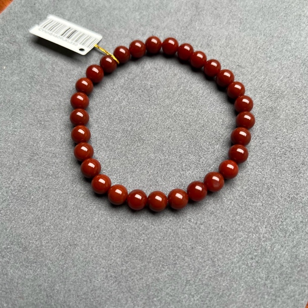 精品南红玛瑙川料牛血红卡6+圆珠单圈手串11.7克，特色深色系