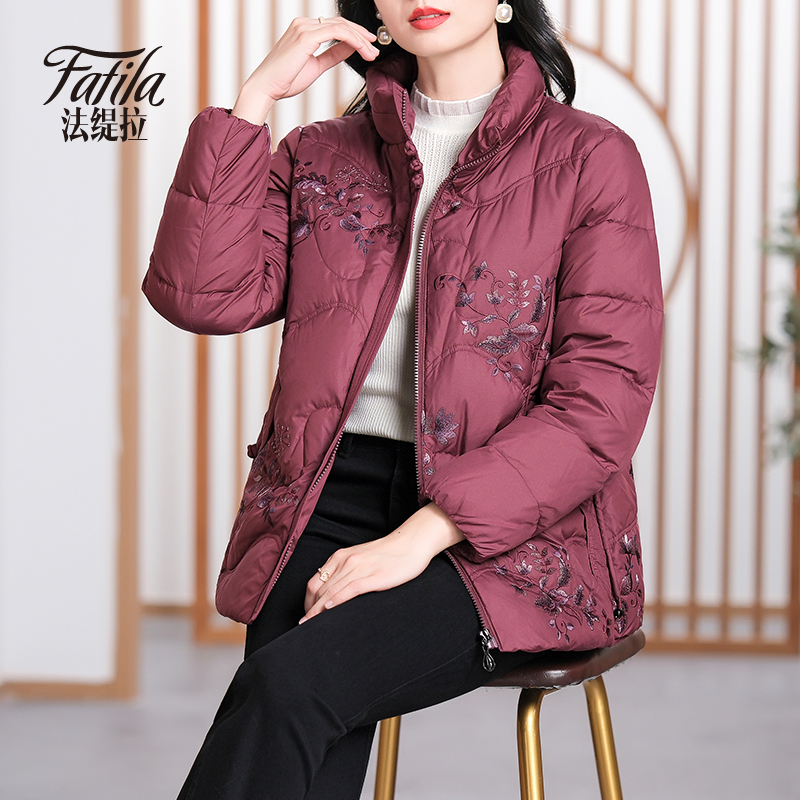 新中式刺绣轻薄羽绒服女短款秋冬新款2023中老年妈妈大码加厚外套