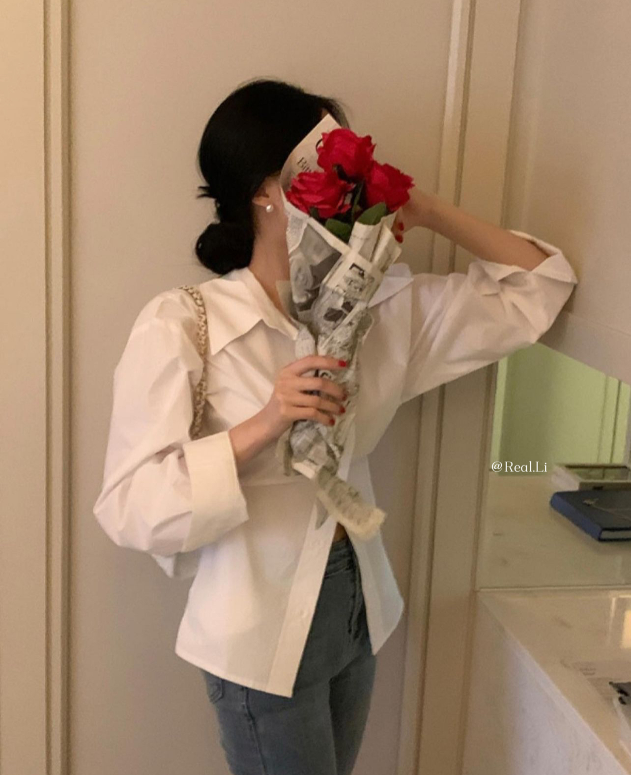 【瑞尔丽】东大门爆.款收腰衬衫气质设计感春季长袖