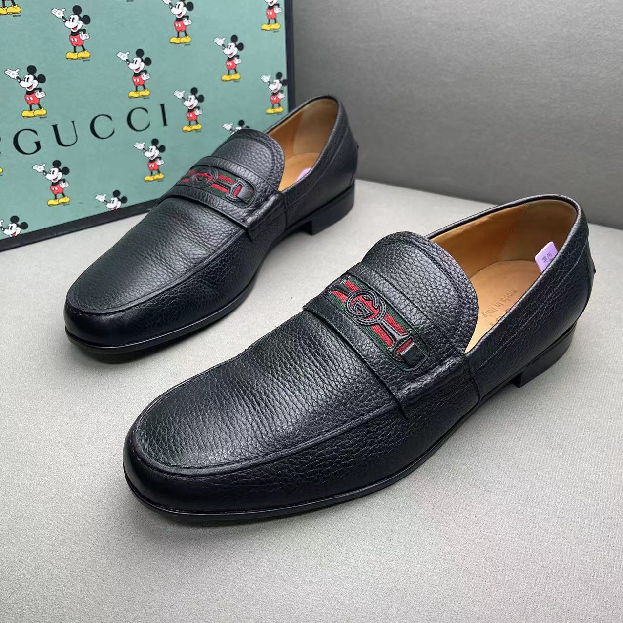 95新 GUCCI/古驰 黑色荔枝纹双Glogo时尚百搭圆头皮鞋 41.5/42码
