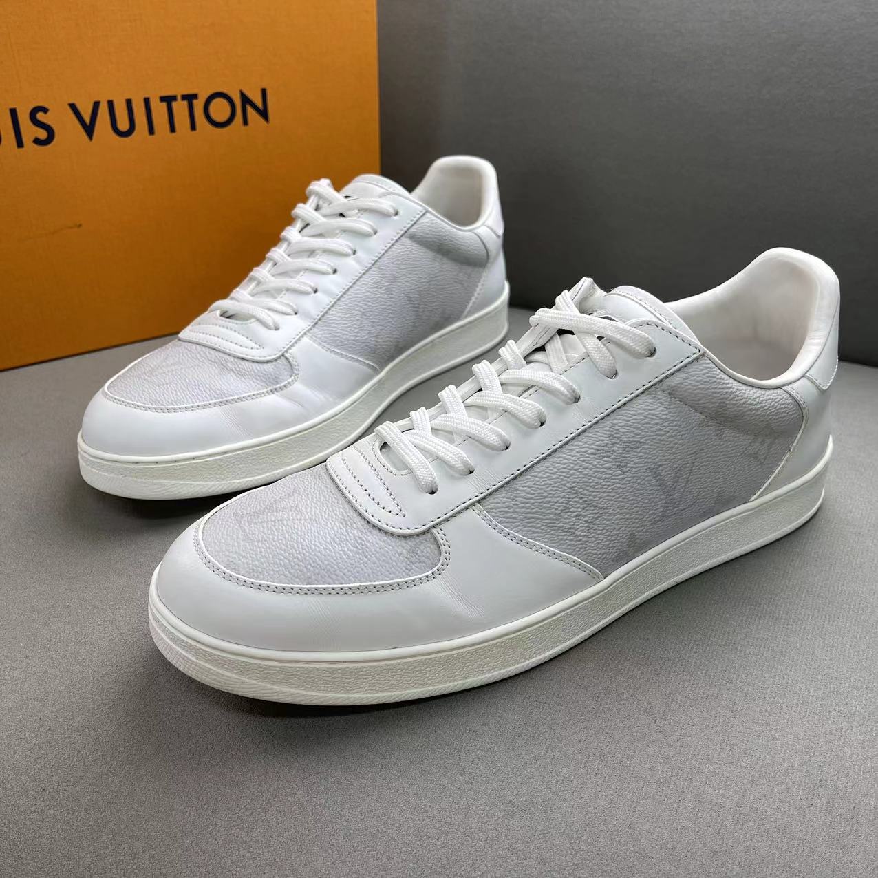 LouisVuitton/路易威登白色暗纹老花时尚百搭低帮板鞋 多尺码97新