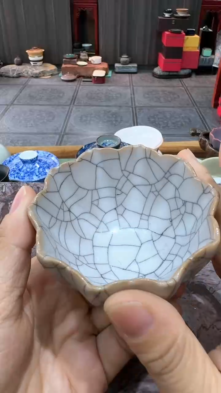 【闪购商品】花口汝瓷主人杯。。。