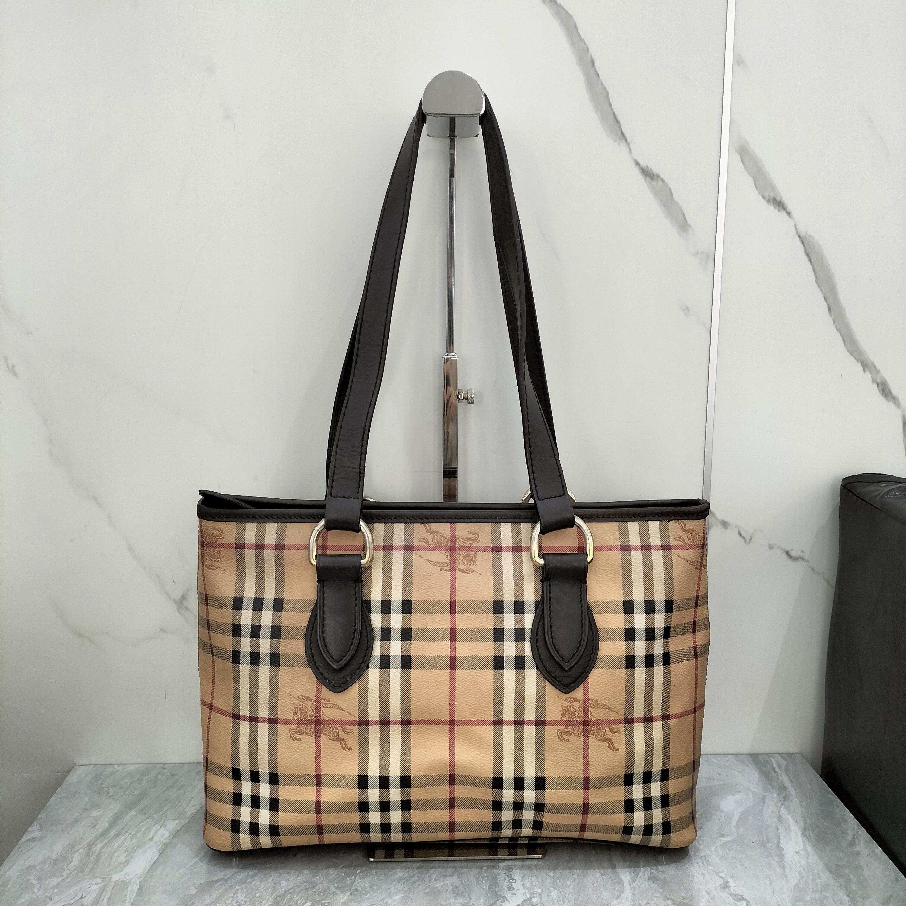 95新 BURBERRY/博柏利 巴宝莉战马格纹单肩包/货号10151