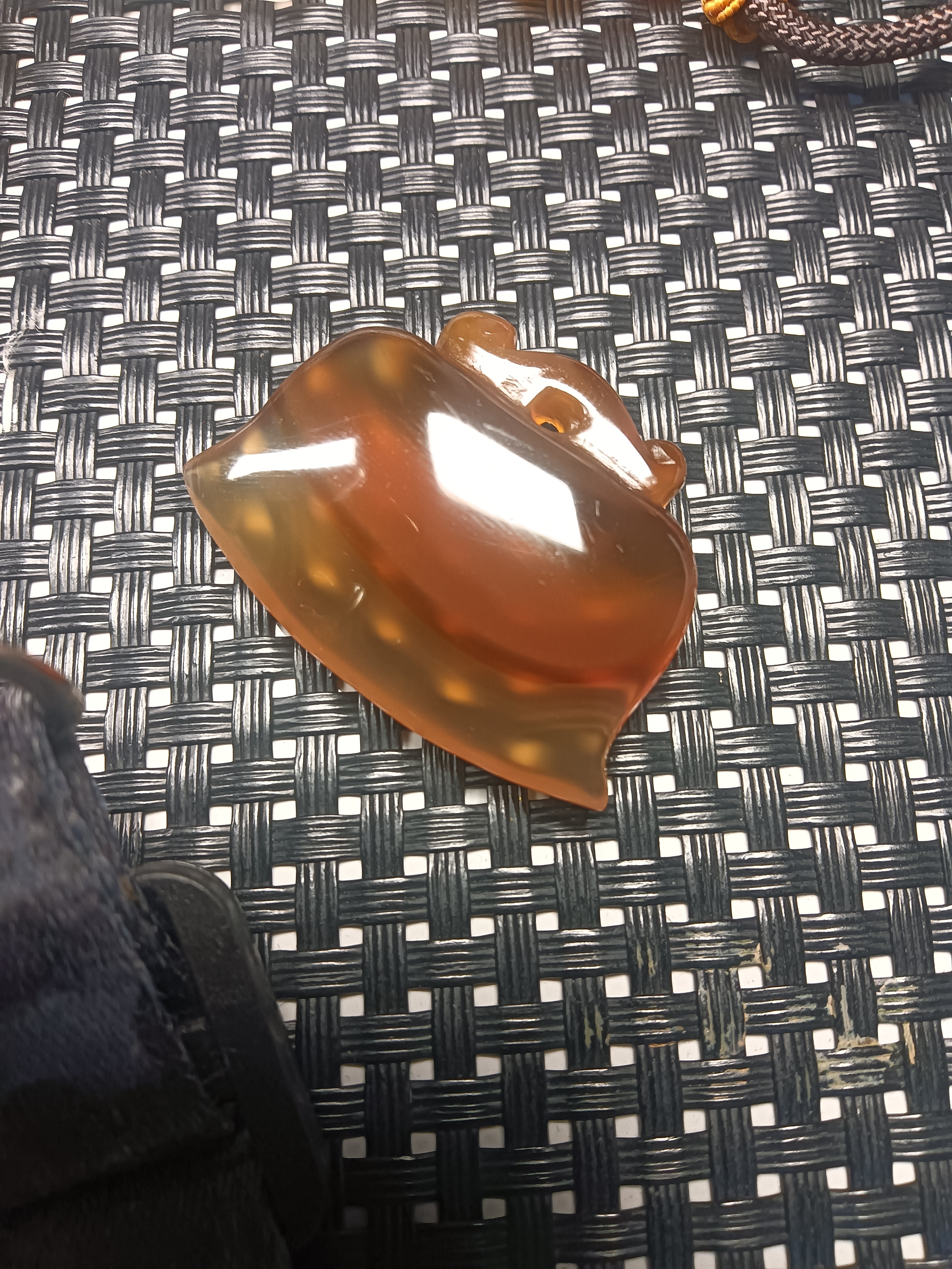 玛瑙挂坠斧子荧光