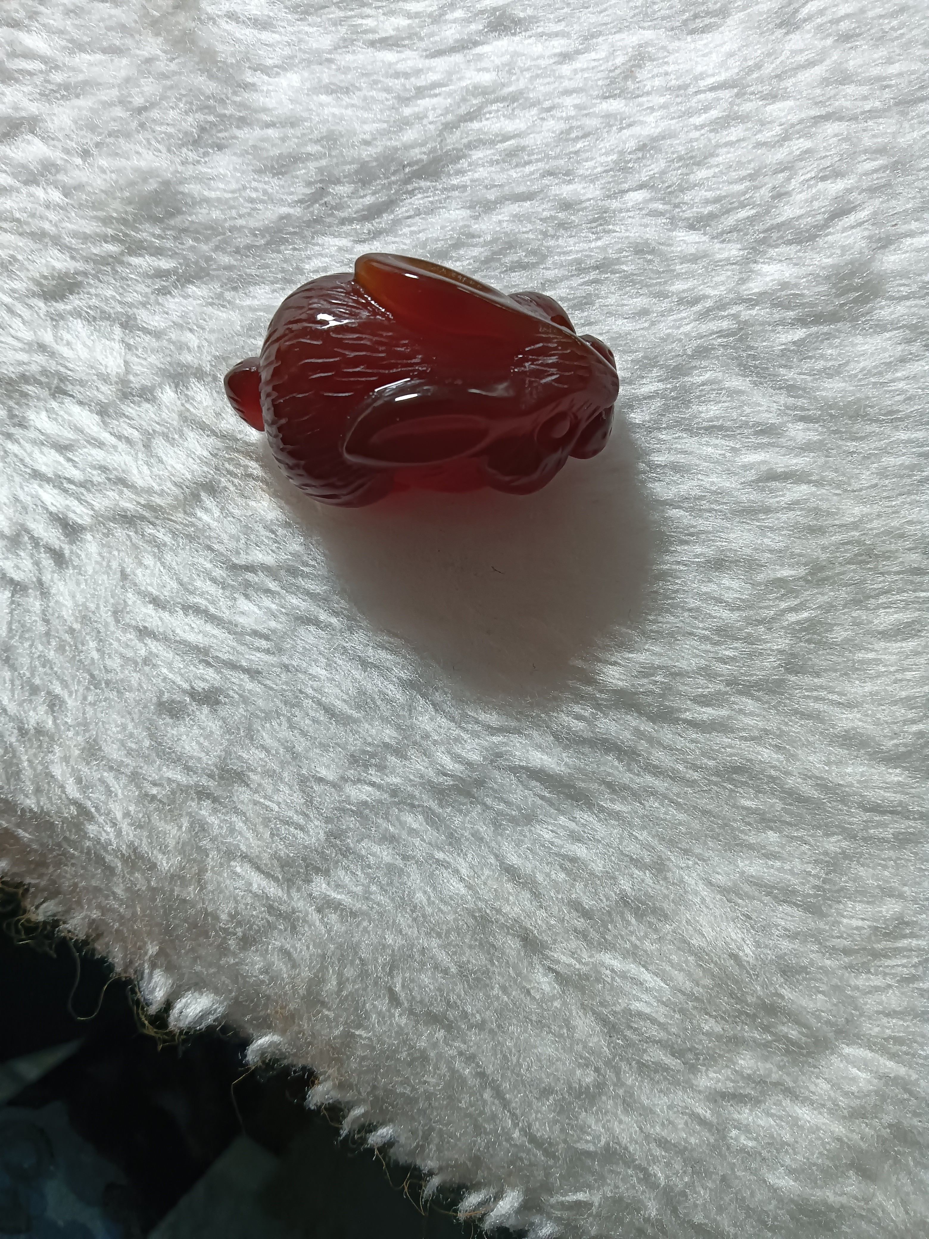 玛瑙挂坠小兔子红料子