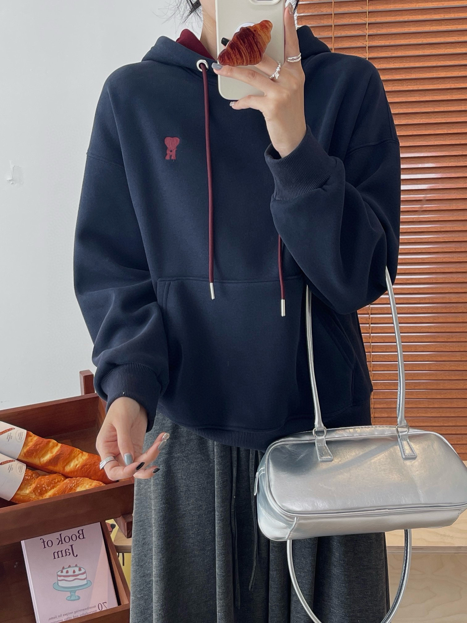 加绒撞色帽子刺绣小爱心R字母卫衣帽衫