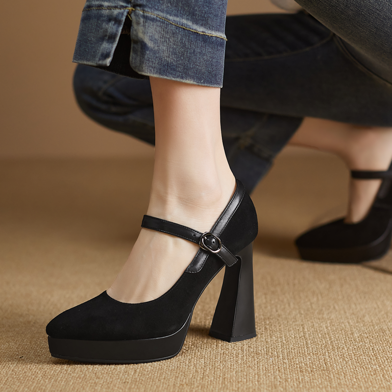 百丽纯爱旗袍模特走秀高跟鞋女不累脚真皮防水台粗跟单鞋一字扣带