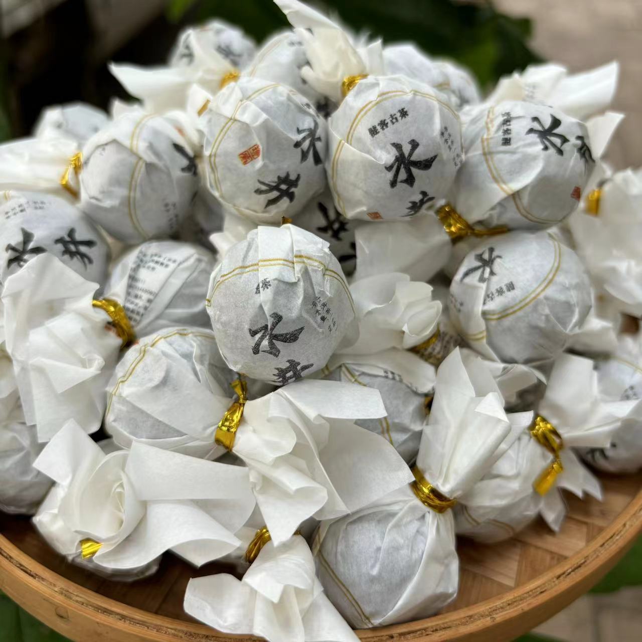 2022年头春大树茶 厂家直批 云南普洱茶 生茶 小沱茶 水井龙珠 8g