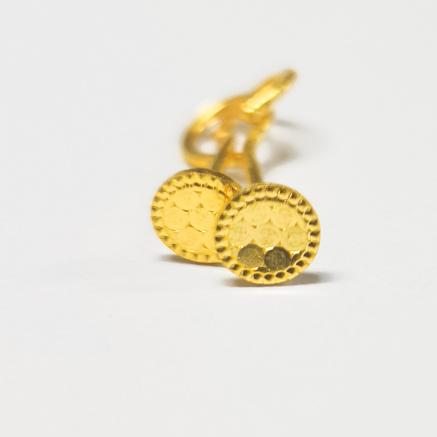 足金饰品/龙鳞耳钉/0.50/ZJES014