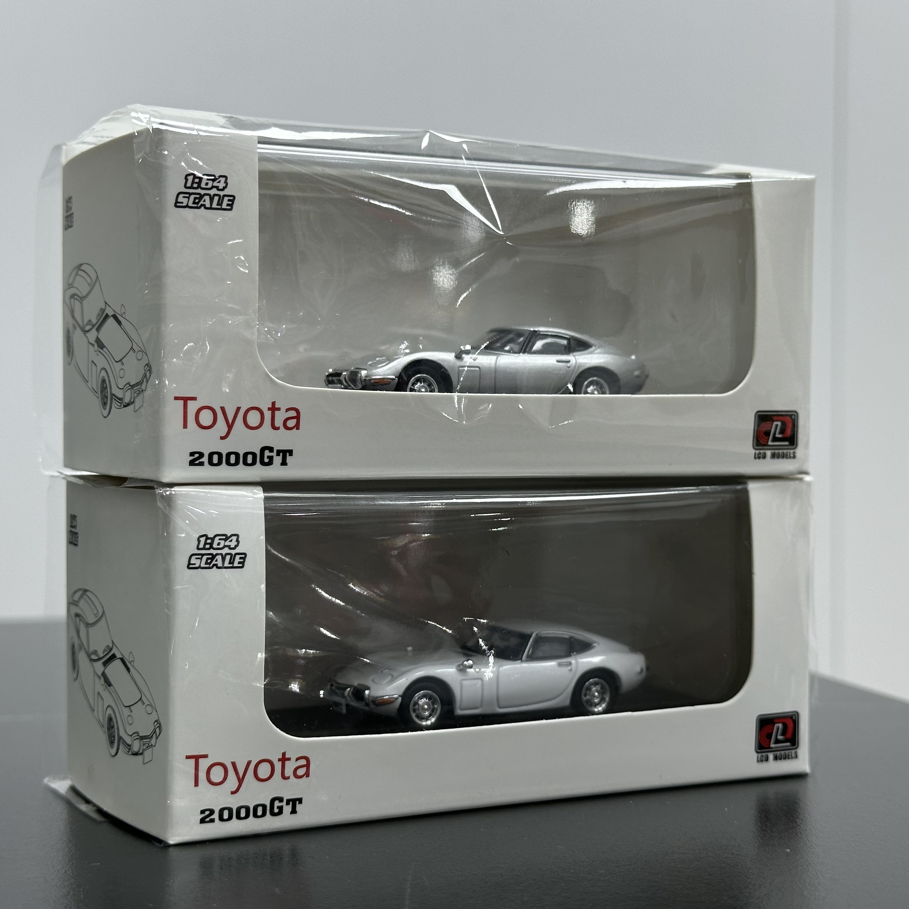 LCD 1:64 丰田 2000GT 合金车模