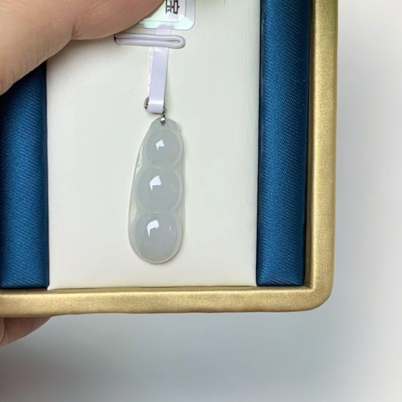 缅甸翡翠A货吊坠气质挂坠镶嵌白色时尚宝宝银色高冰节节高升坠链