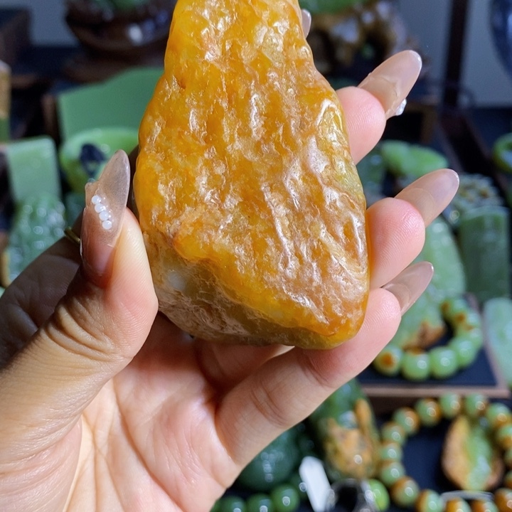 岫岩河磨玉（透闪石质玉）把件未镶嵌蓝*。