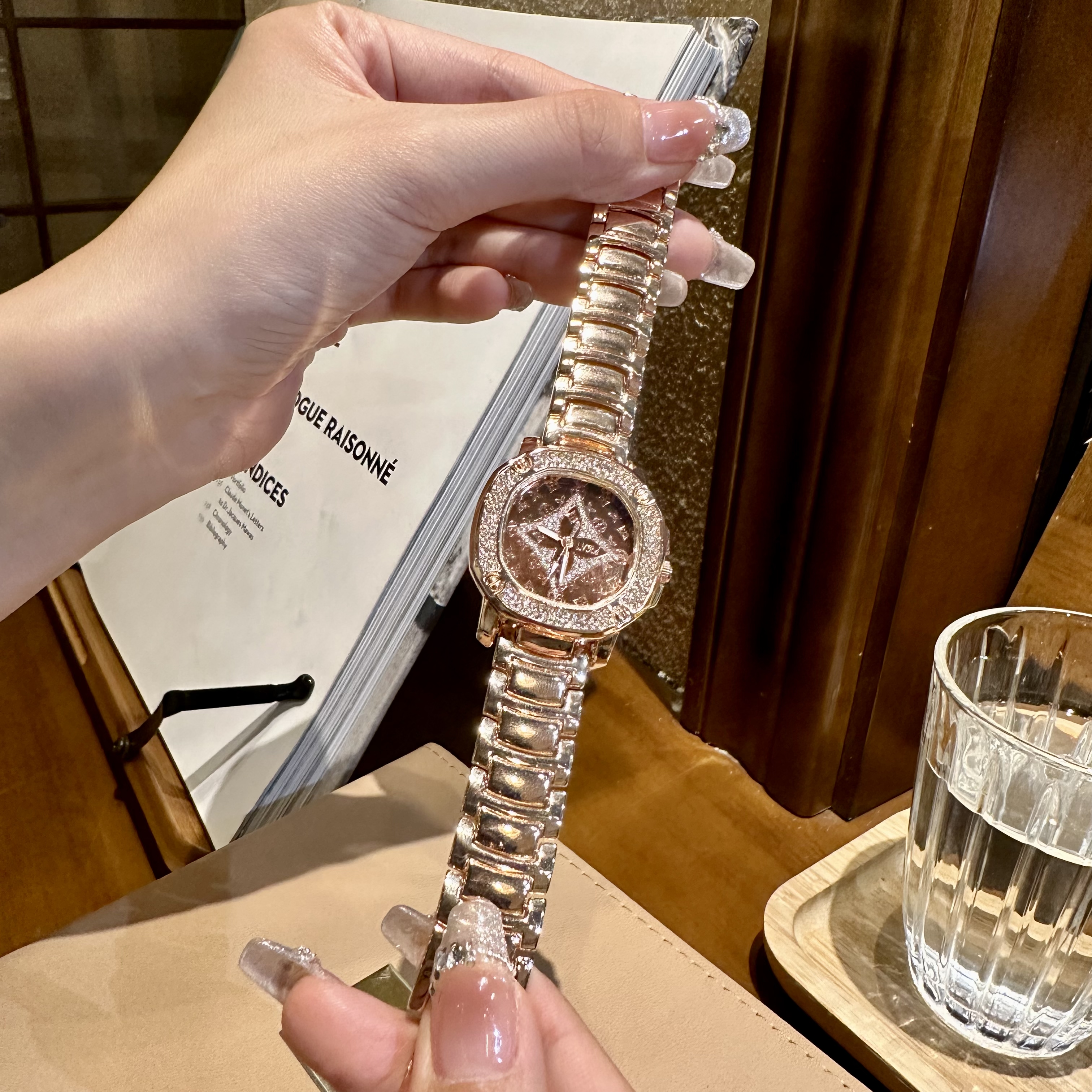 中古风古董派高定四叶草系列轻奢文艺气质大牌防水女表