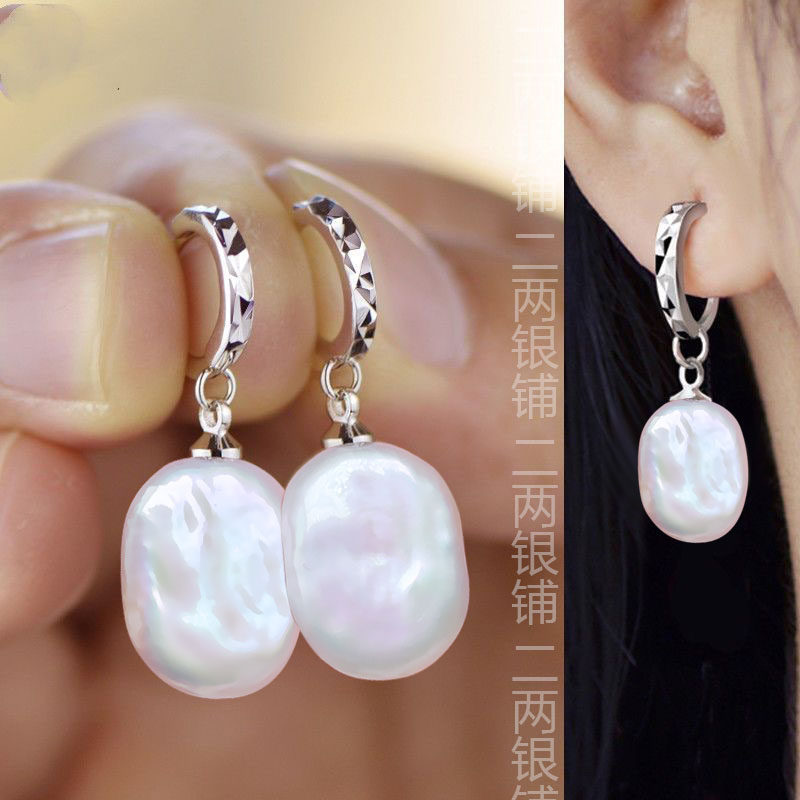 轻奢高级感巴洛克淡水珍珠耳环女2025年新款气质时尚耳坠气质耳饰