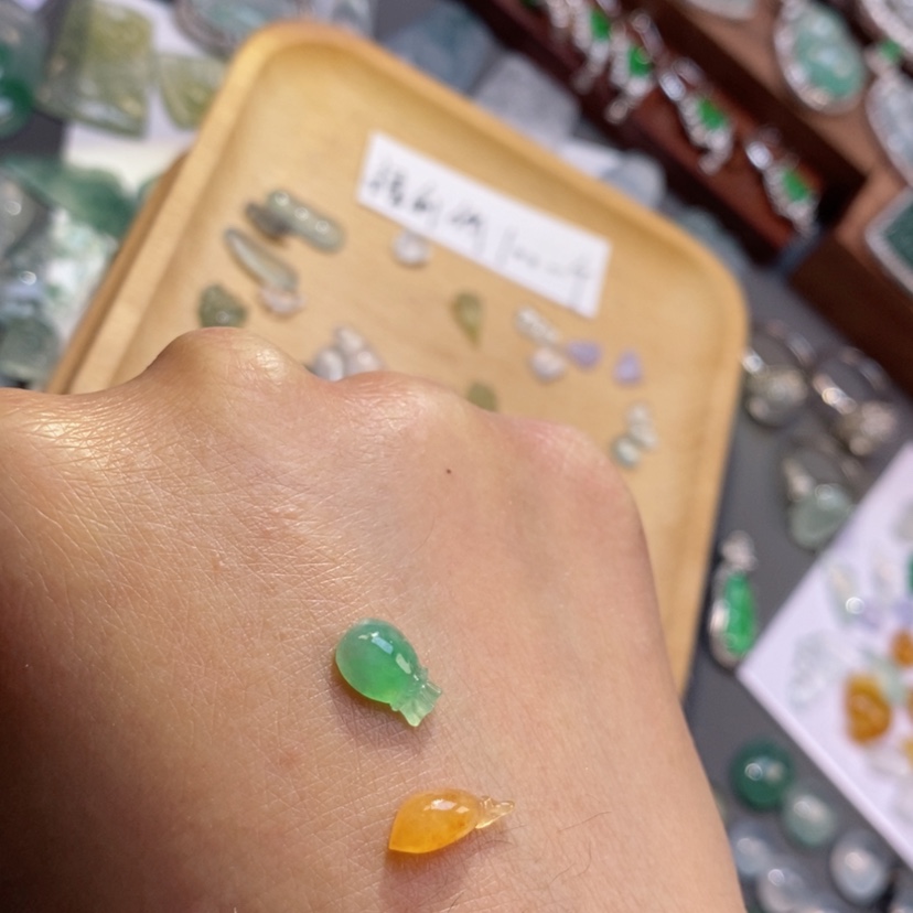 【闪购商品】定制翡翠未镶嵌塑
