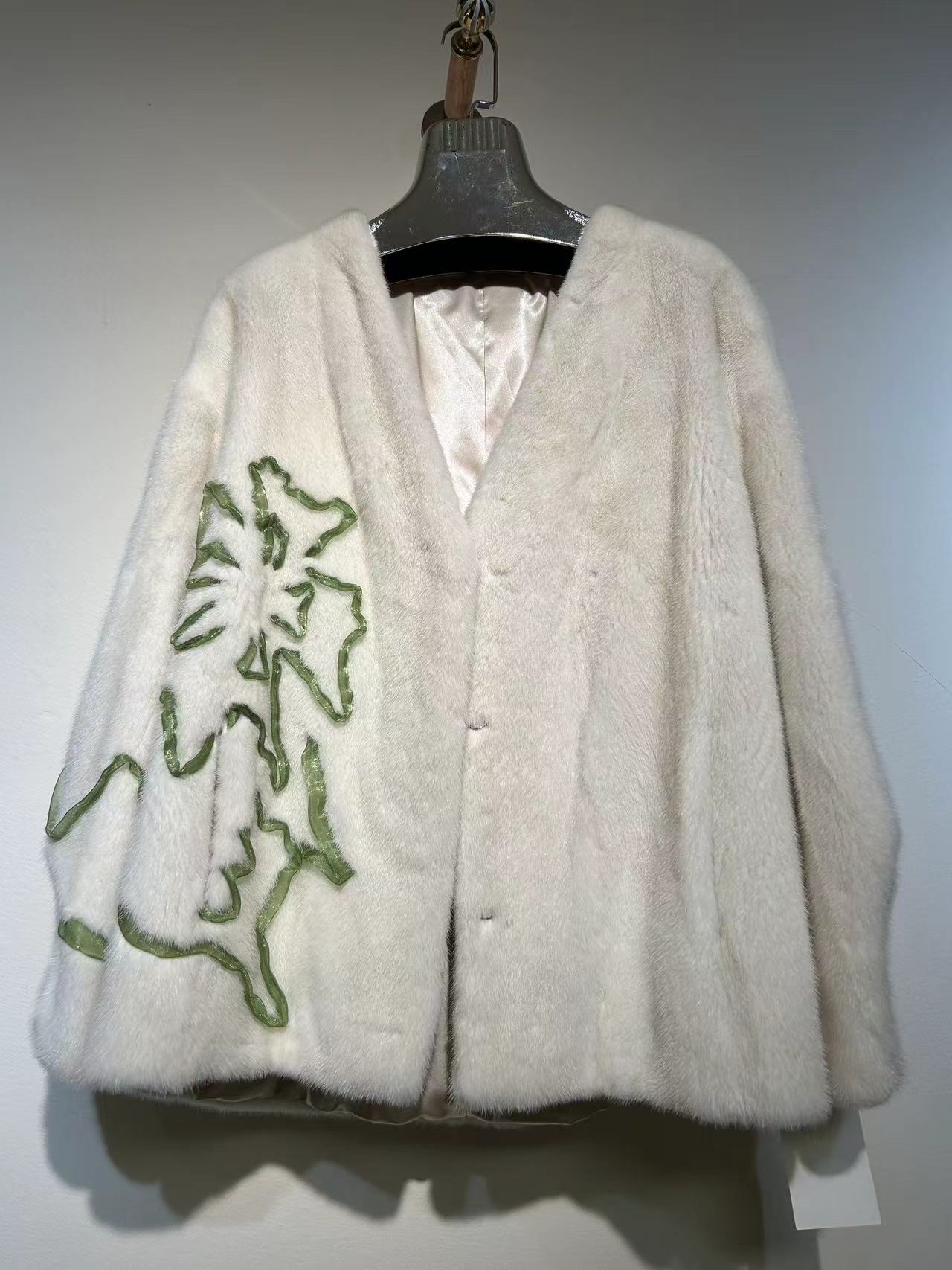 高端皮草大码女貂 看价确认白色