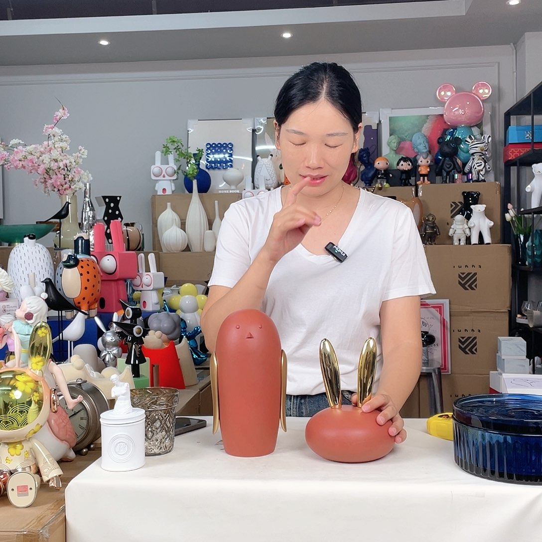 【闪购商品】有机玻璃花瓶摆件