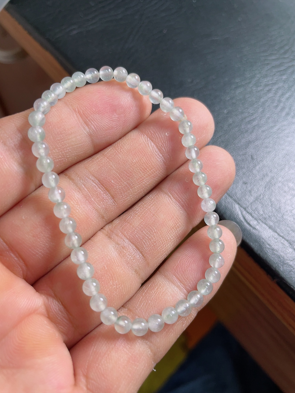 缅甸天然翡翠A货冰种珠子手链，尺寸4.1