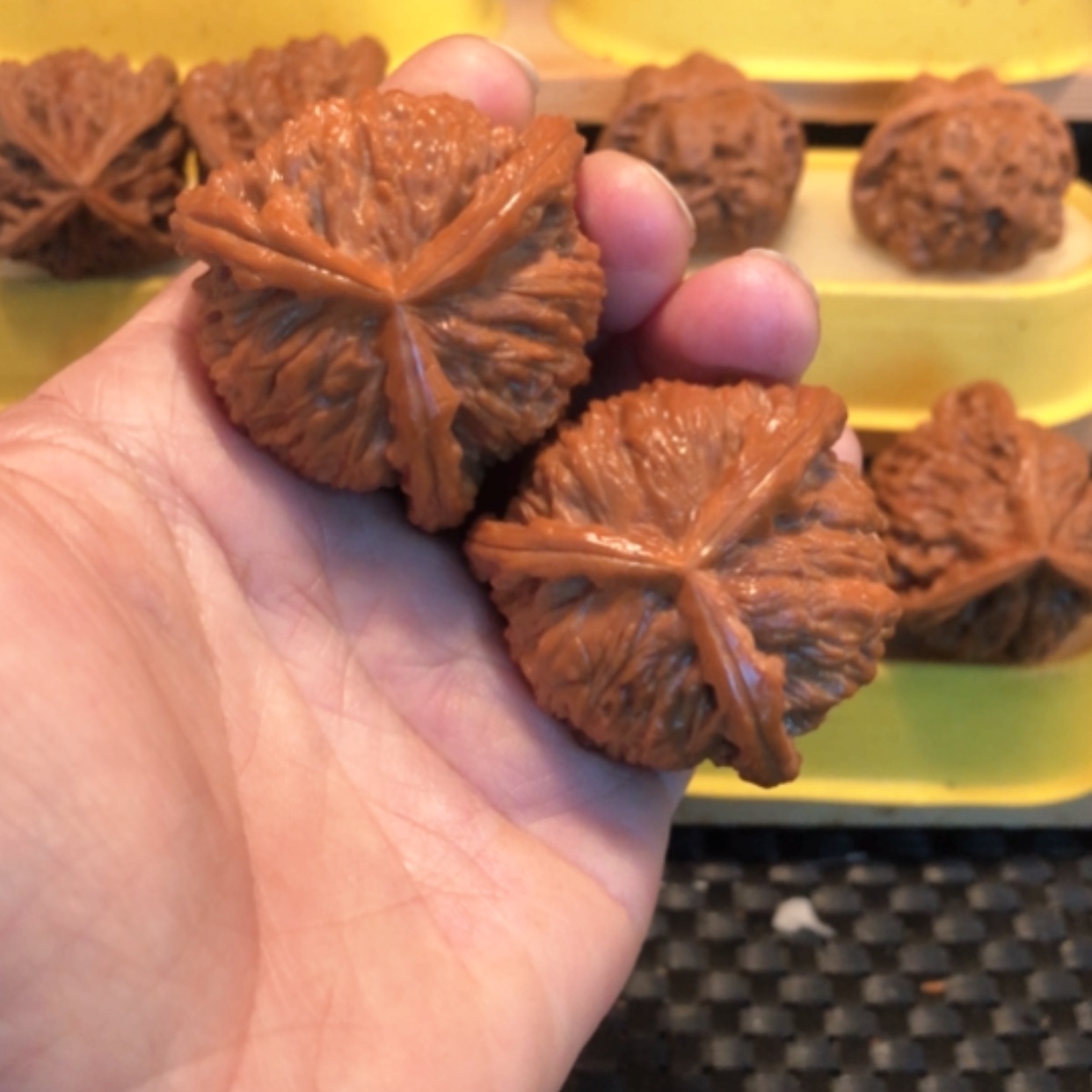 【闪购商品】文玩核桃吊坠幸***啊