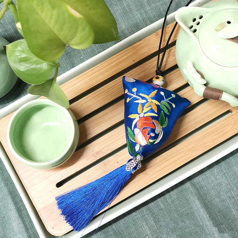 金彩霞湘绣手工刺绣草本香囊车饰包挂文创非遗古风汉服图案随机