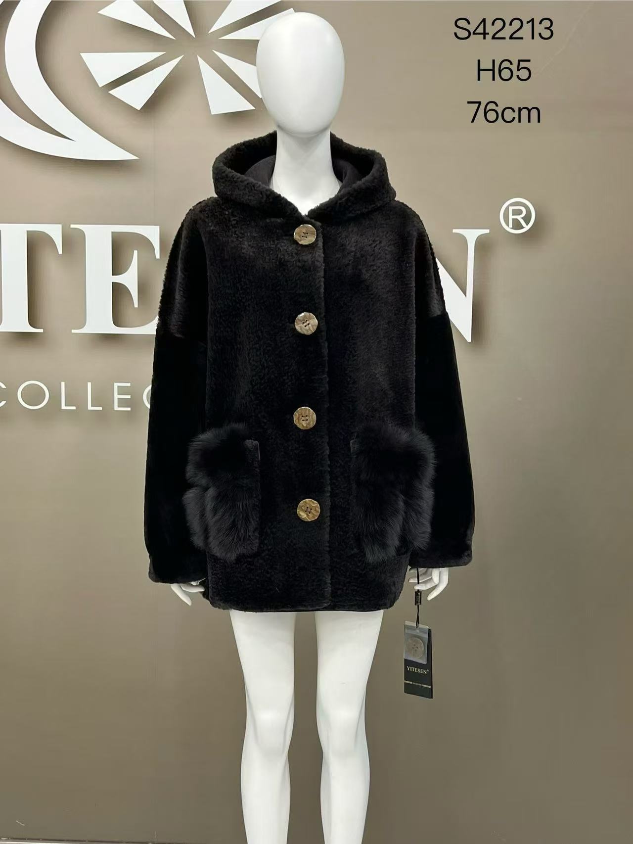 人造皮草 DO-S42213东欧正反穿大狐兜连帽剪绒外套