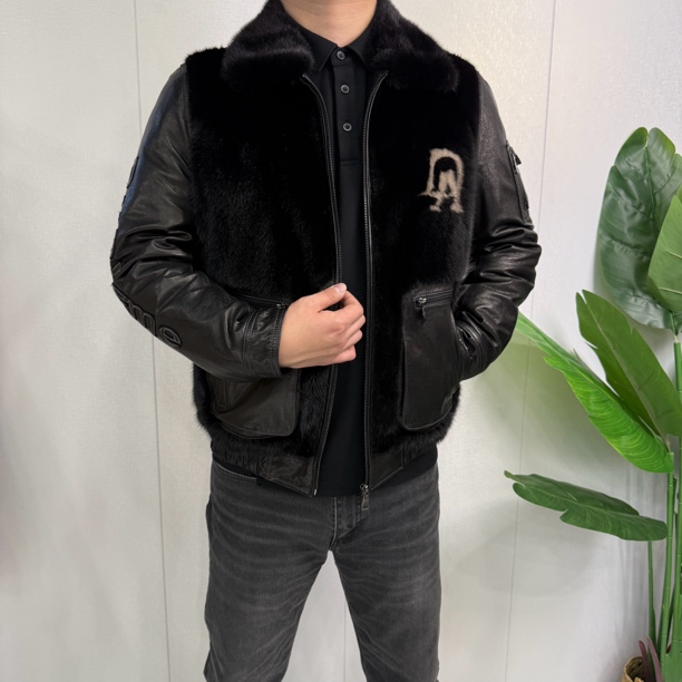 小山羊皮水貂百搭羽绒皮衣