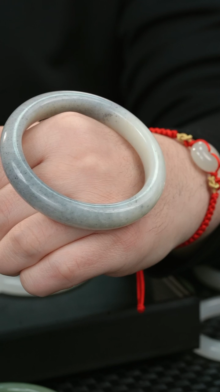 【闪购商品】和田玉手镯未镶嵌24手镯60