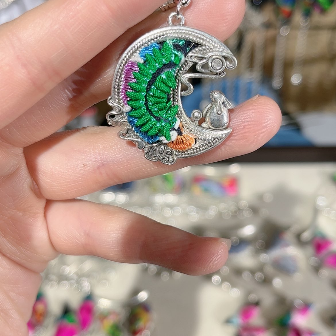 【闪购商品】织绣万****?