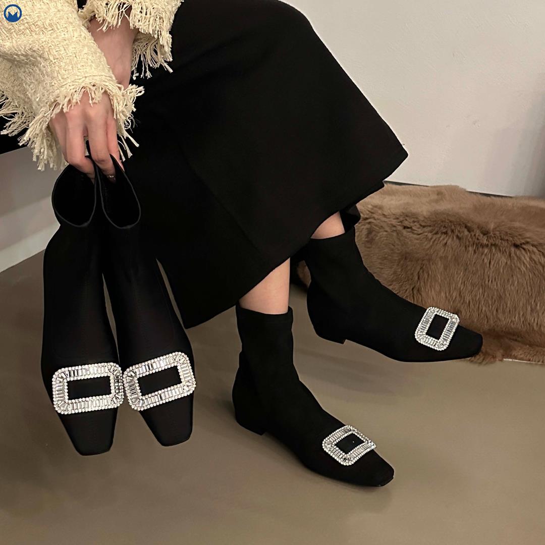 法式短靴方头短靴黑色单靴瘦瘦靴子女短筒名媛秋季新款