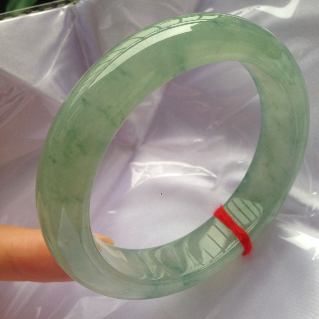 晴水绿飘花冰种A货证书天然缅甸翡翠手镯编号6960尺寸56