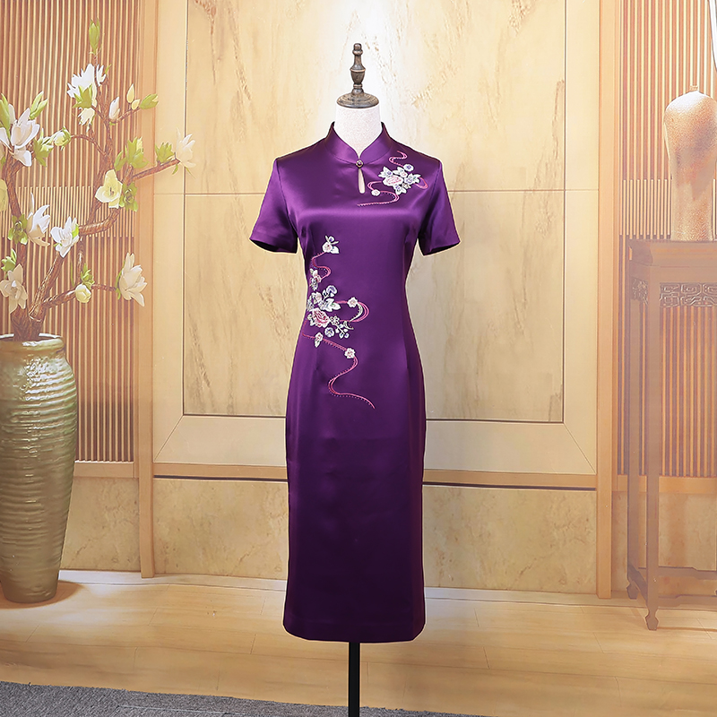 高端婚宴喜婆婆礼服结婚妈妈装2024年春夏新款紫色醋酸旗袍高贵