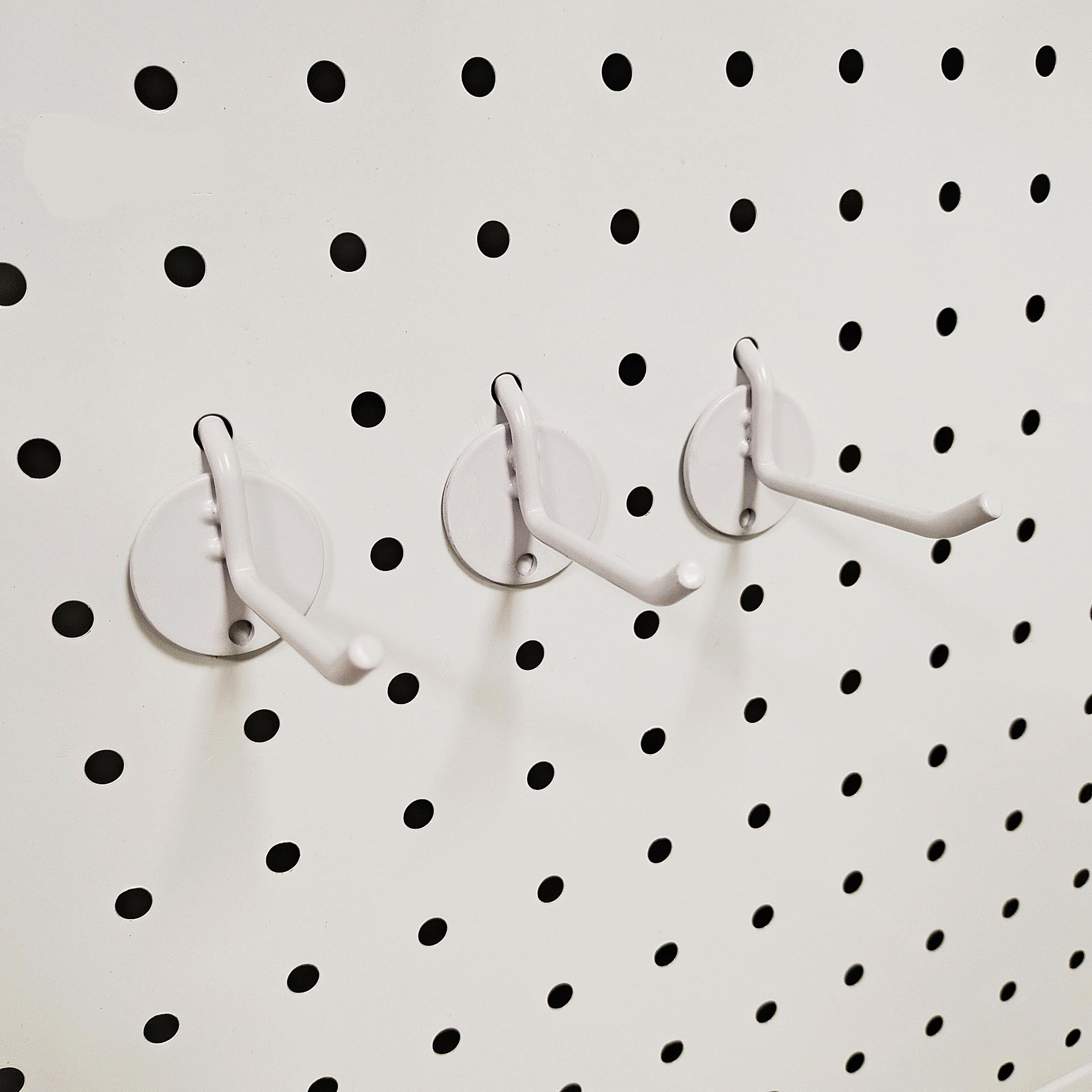 艾玛（IEMA）渔具架圆孔挂钩配件洞洞板挂钩（黑色）路亚箱多功能鱼箱