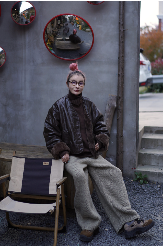 【捻春】保暖新韩复古廓形皮毛一体V领外套女