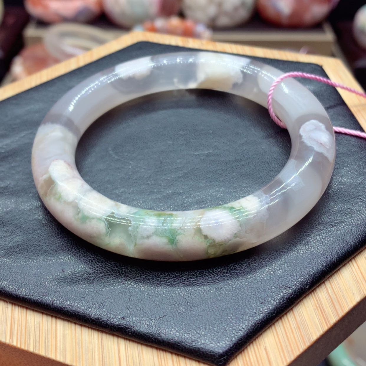 【闪购商品】玛瑙/玉髓手镯未镶嵌?**?