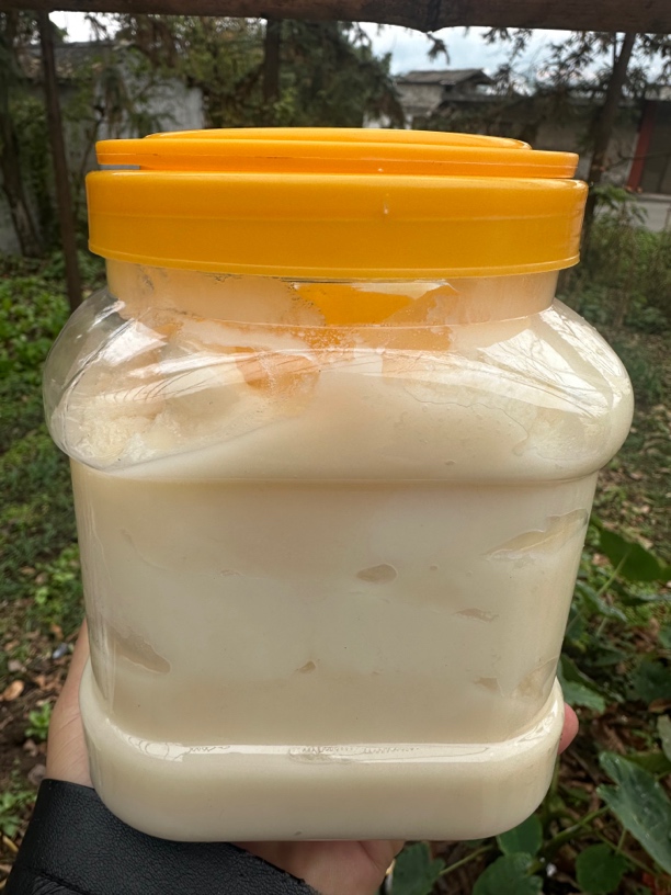 云南镇雄土猪油3斤装