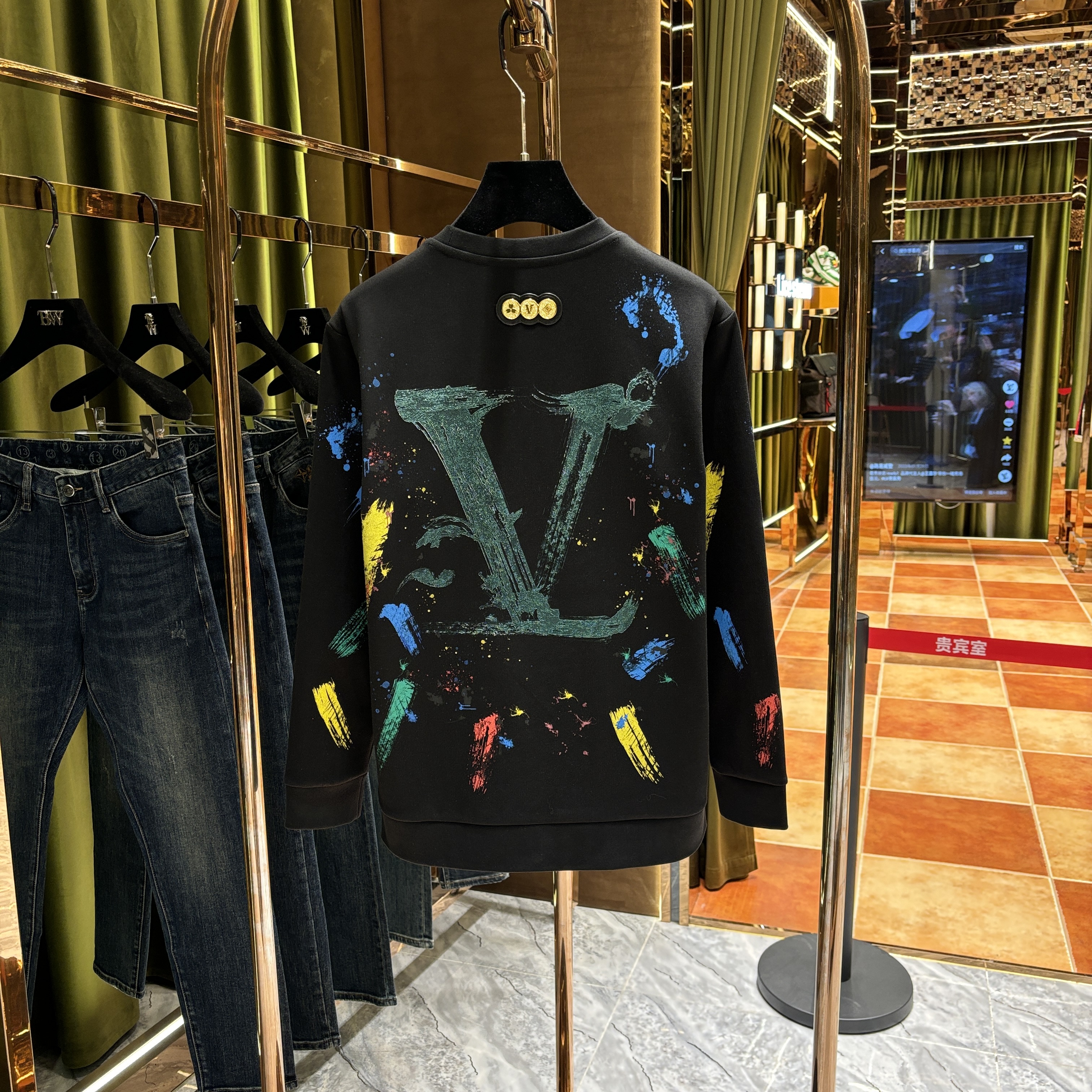 强d-2025春季新款高定手工裁剪情侣款卫衣（88852）