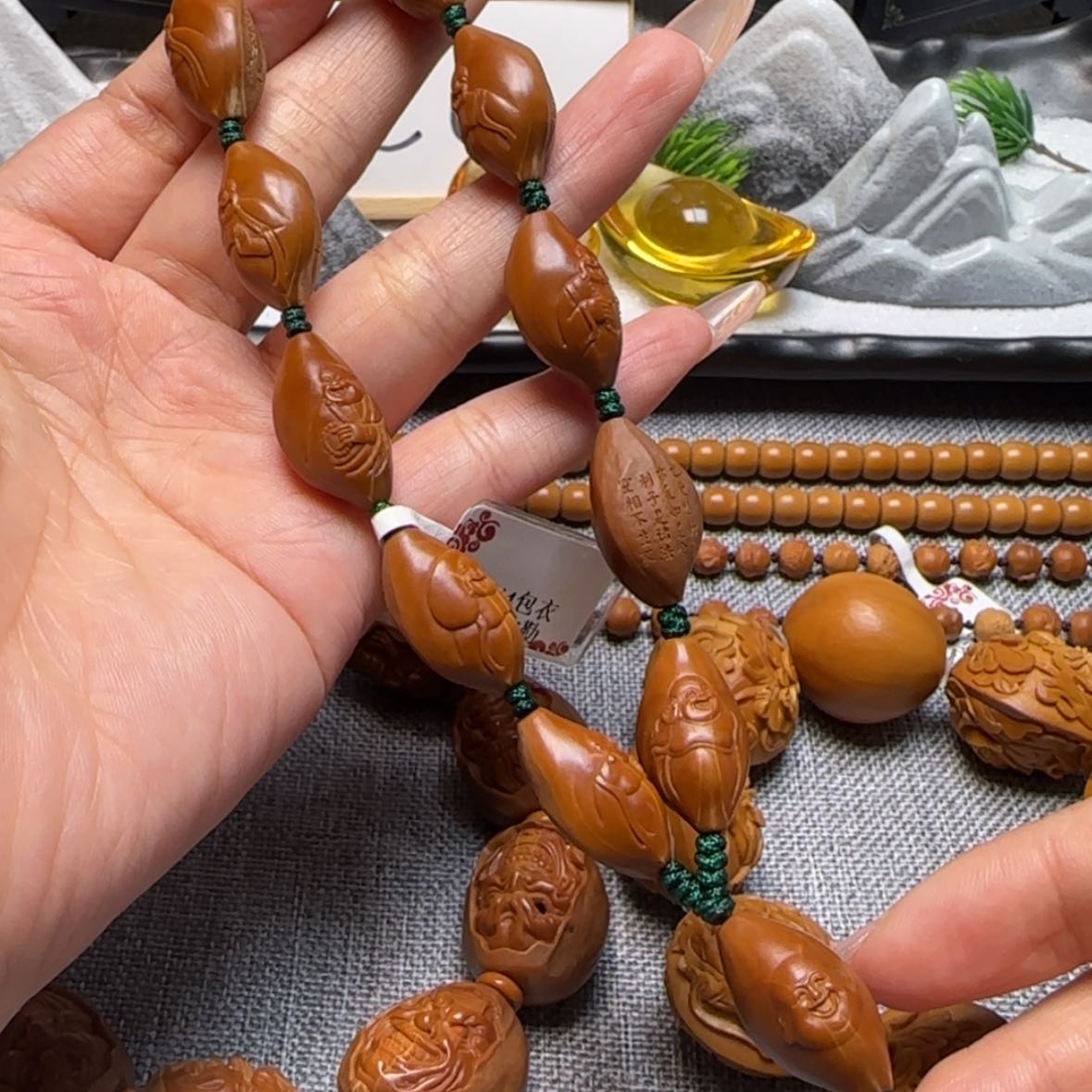 【闪购商品】橄榄核把件包衣心经弥勒佛