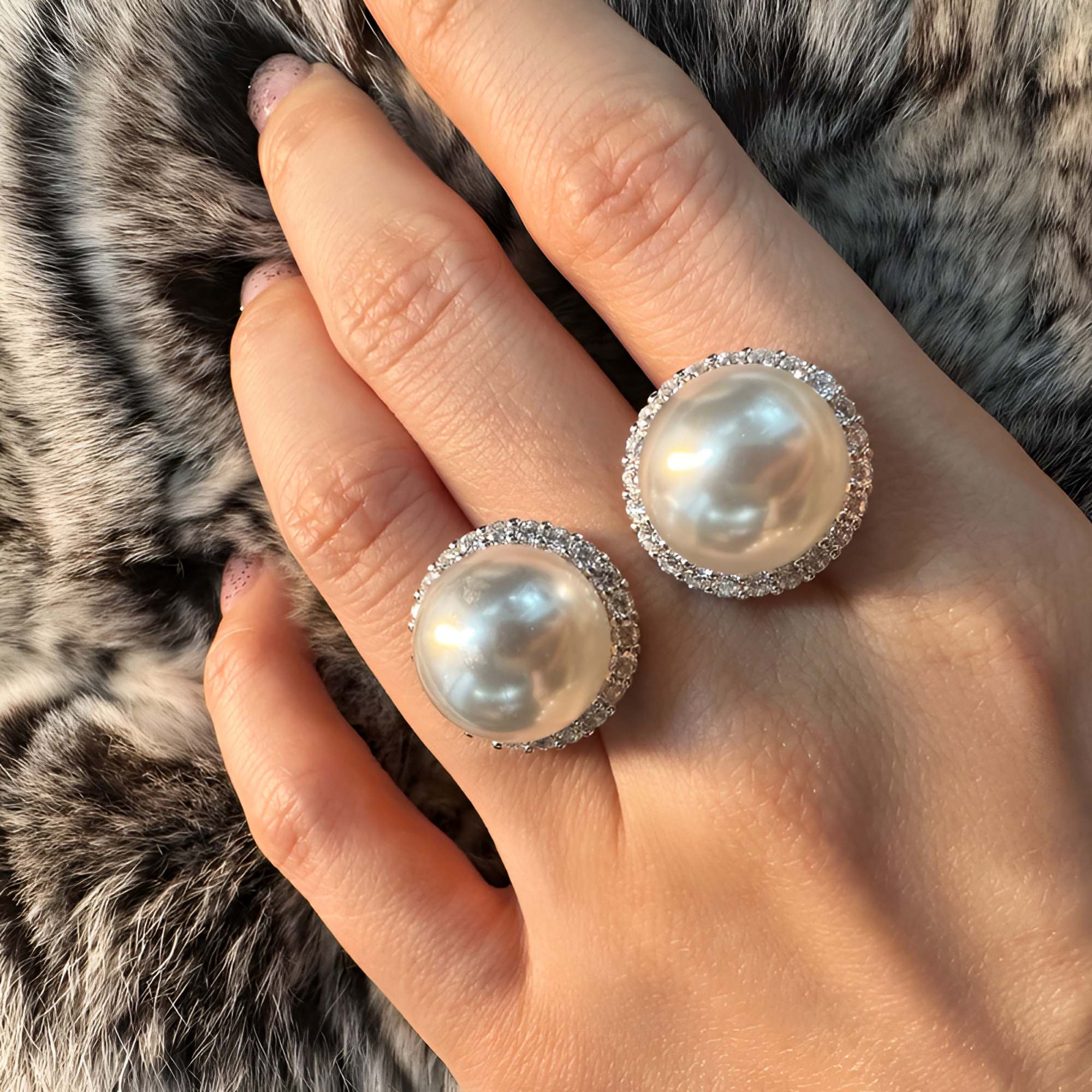 925银莫桑石耳饰 高定设计师款式轻奢气质法式简约精致镶嵌耳钉