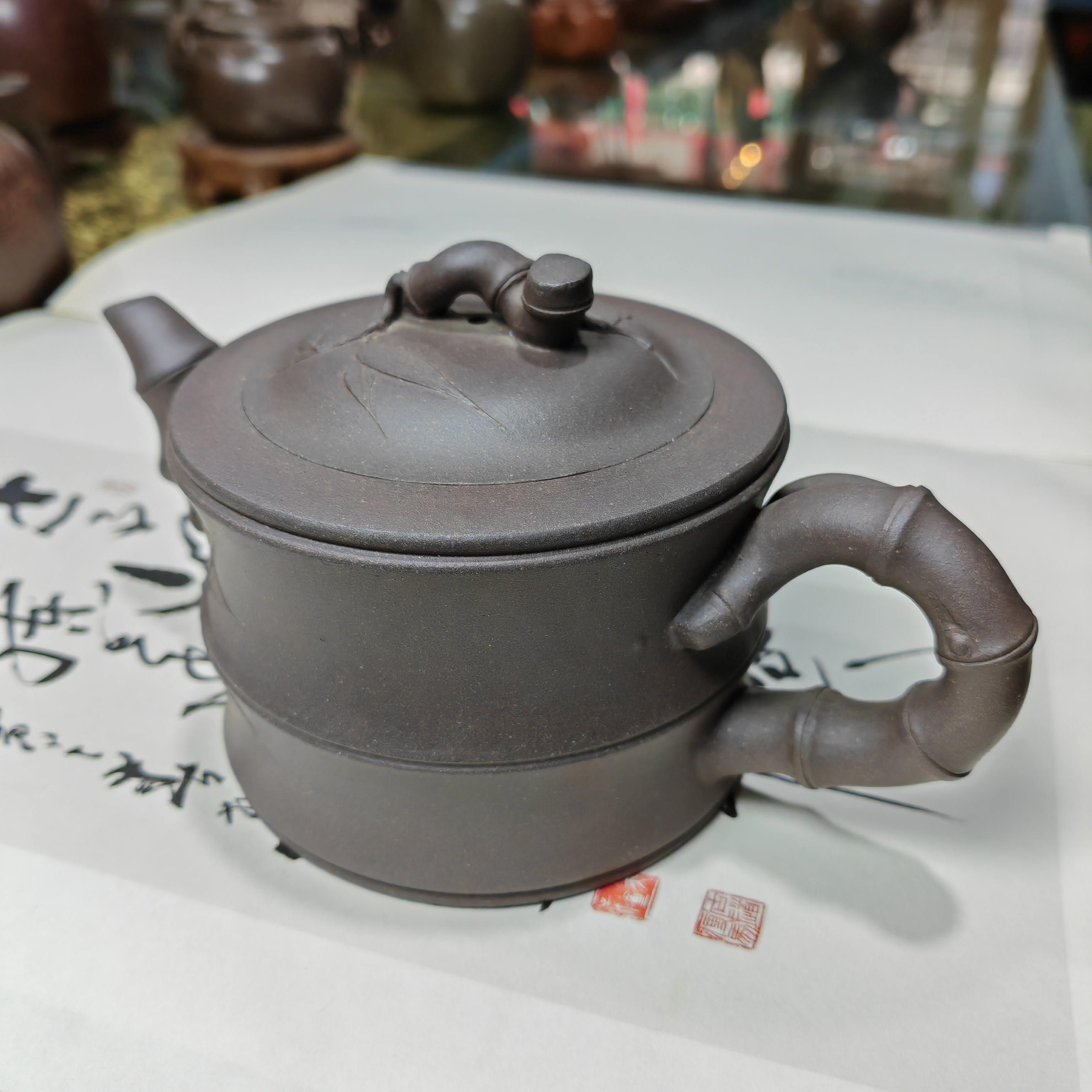茂旭号-黄龙山原矿紫砂壶 黑紫竹段430cc