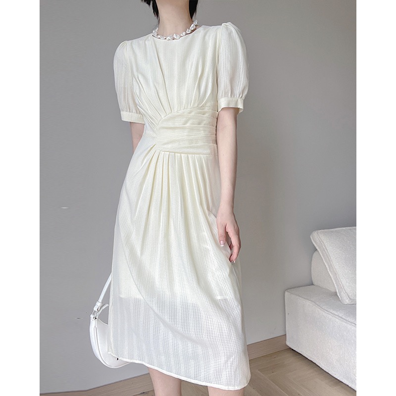 簡一女装直播间链接圆领泡泡袖连衣裙收腰显瘦气质