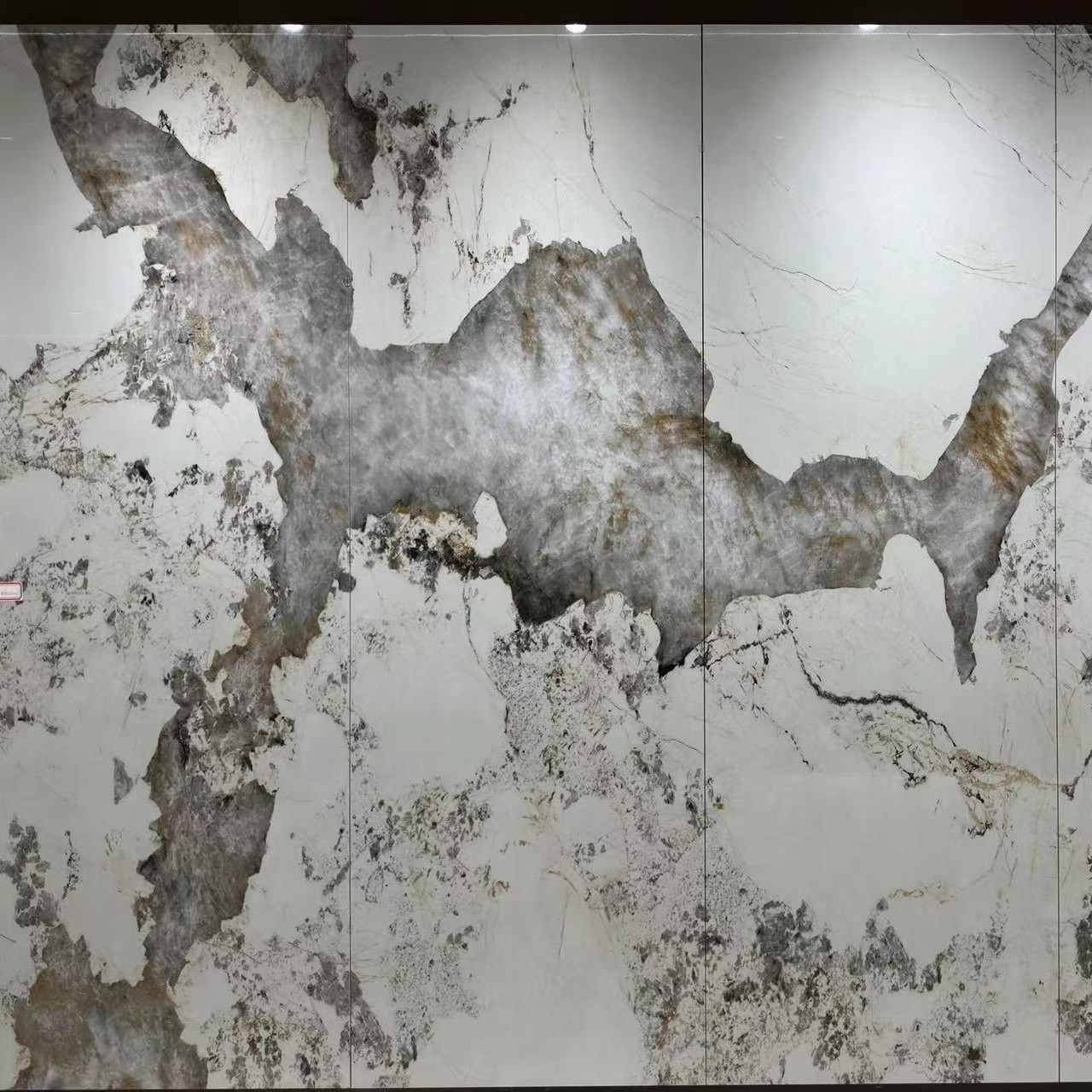 岩板背景墙2600*800*9光面