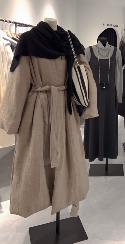 肌理感亚麻设计款外套 