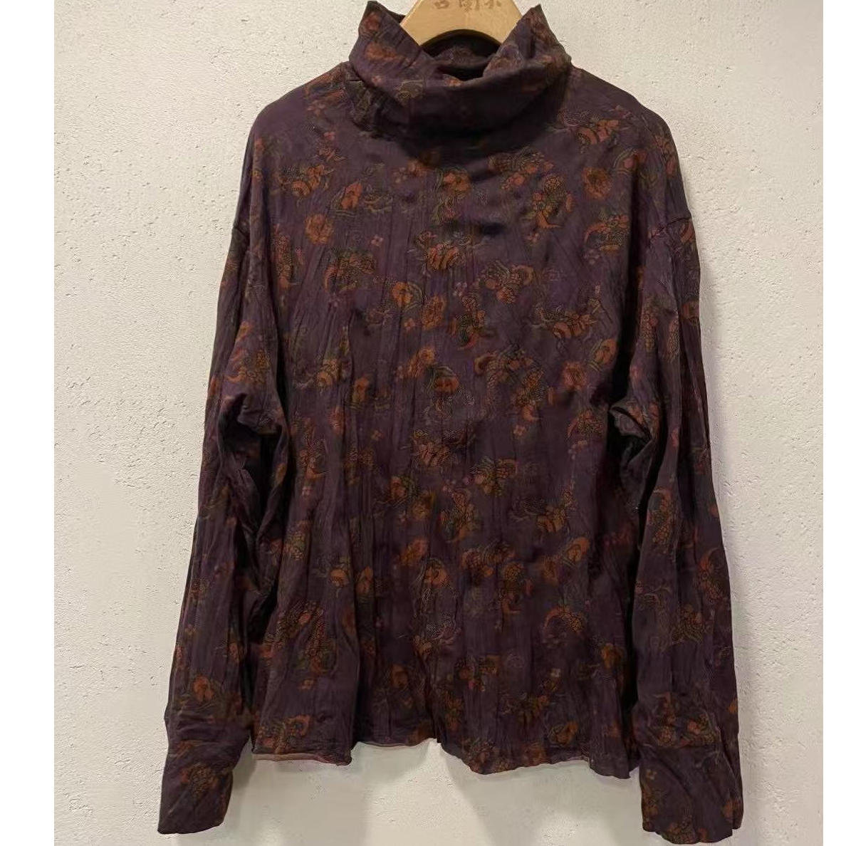 布忘初心分享 古蘭木T6937  小花打底衫