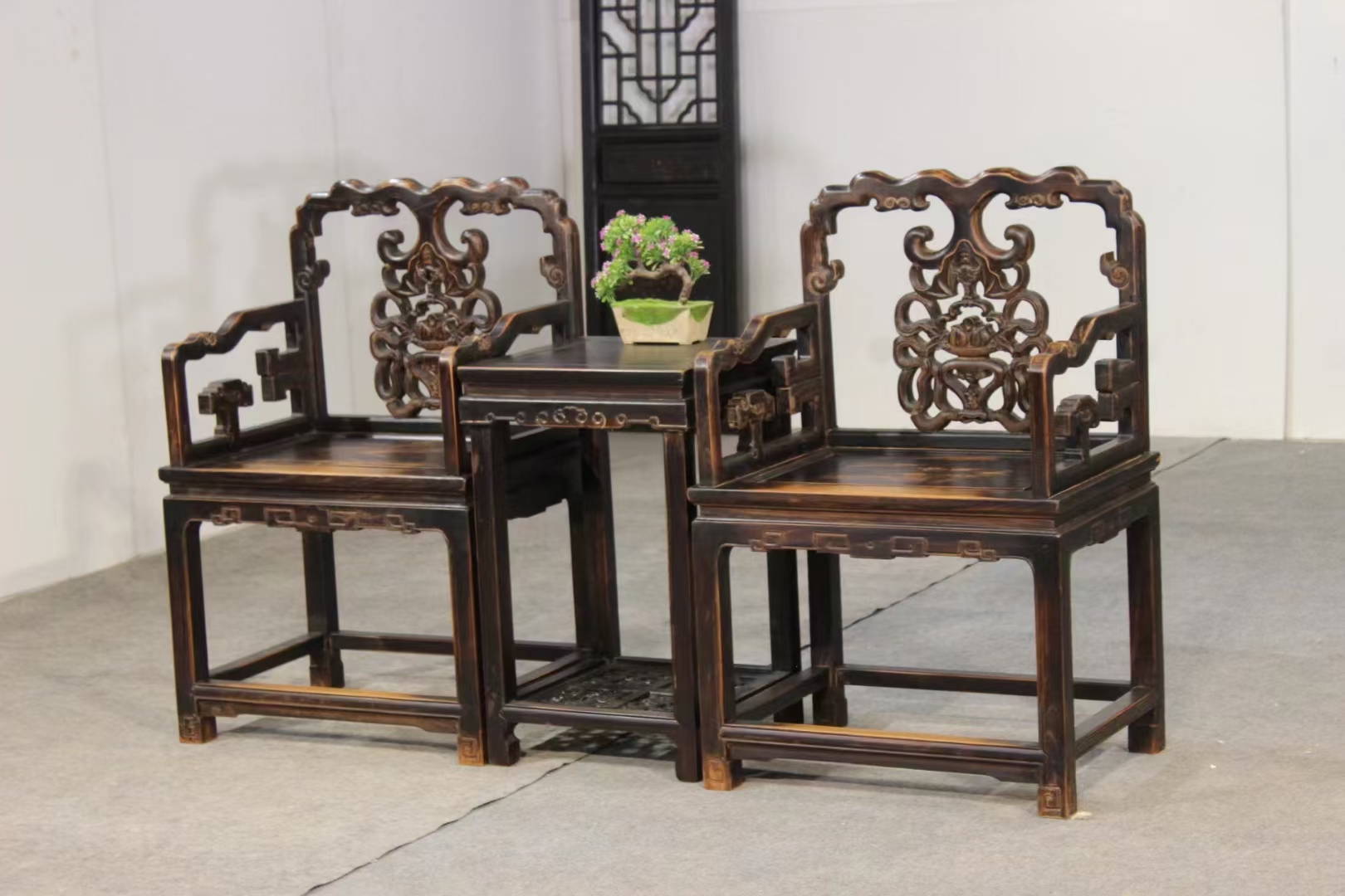 精美太师椅三件套，材质，老榆木