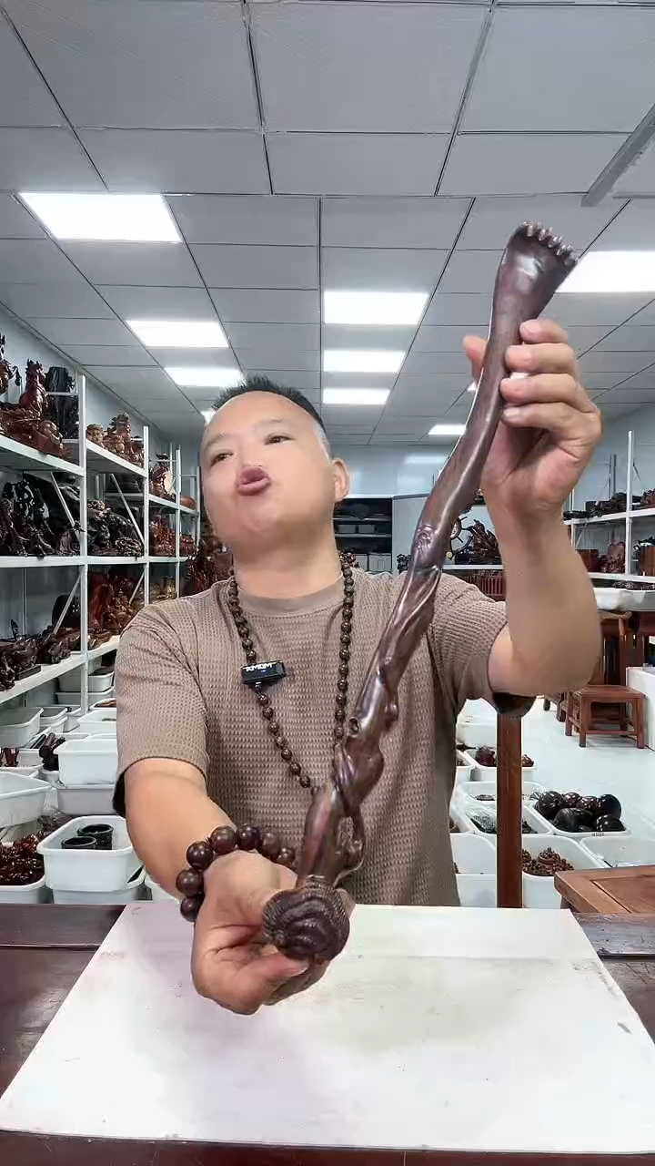 【闪购商品】花梨木类木雕999999999999999